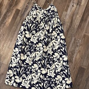 a new day Navy and White floral sundress